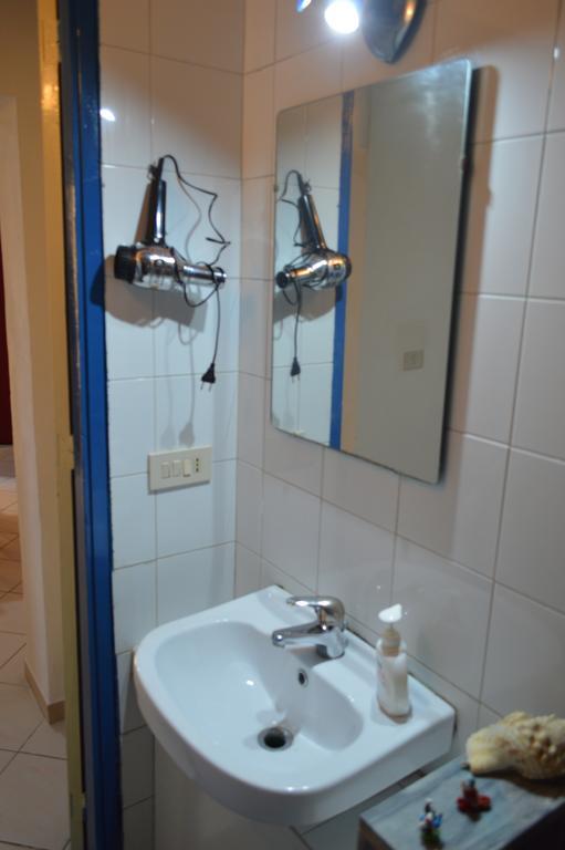 קאסטלמארה דל גולפו Don Vito'S Apartments חדר תמונה